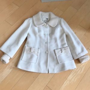 Adorable fun winter or spring Off White never wor